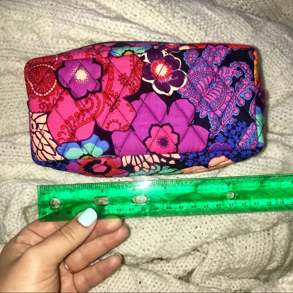 BRAND NEW Vera Bradley pouch - Picture 5 of 5